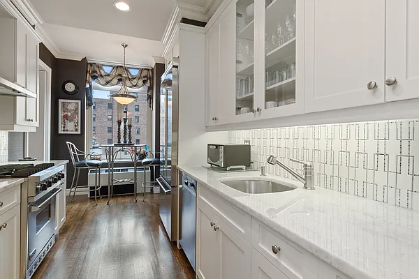 Sold by Corcoran | media 22