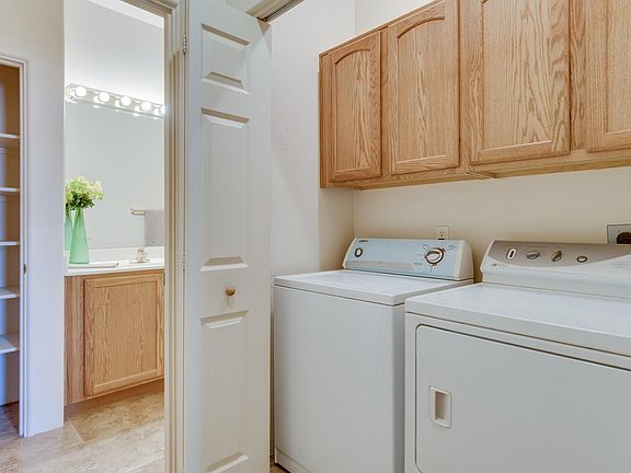 5th image of 3213 S Treasure Cove Pl