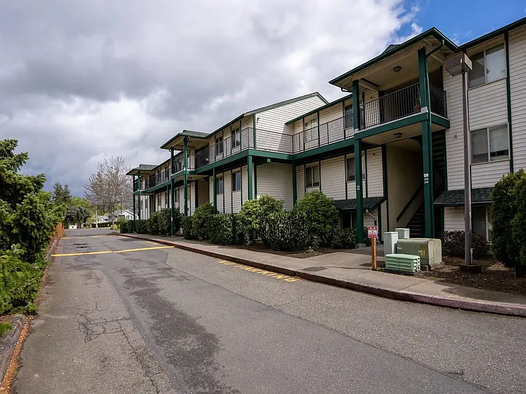 Baker Vista Apartments — Photo 4