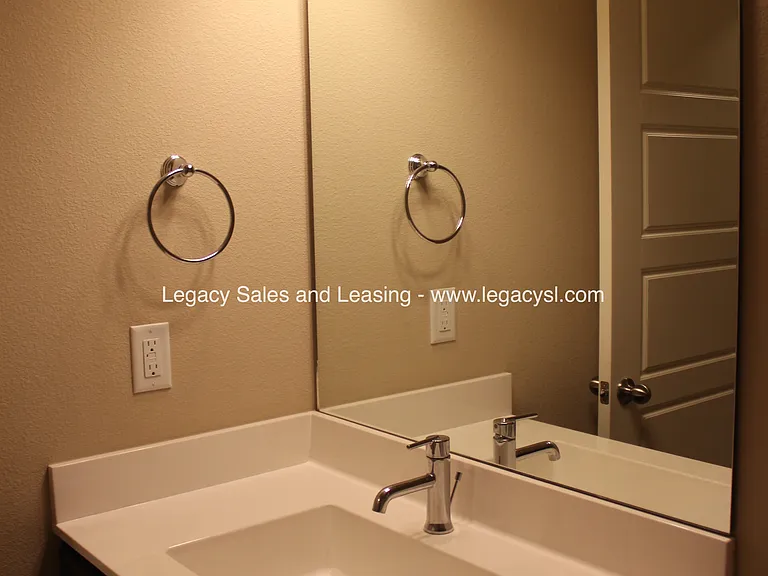 17614 E 45th Pl — Photo 18