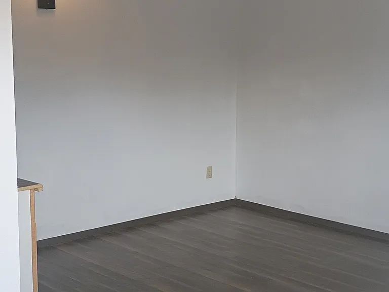 1411 Laurel St #8 — Photo 2