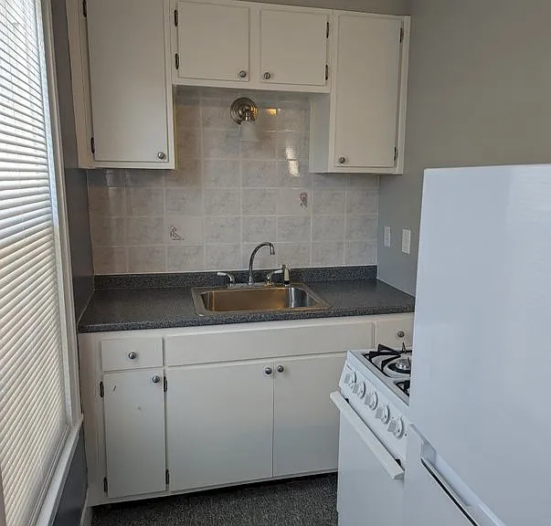 5486 Broadway St — Photo 5