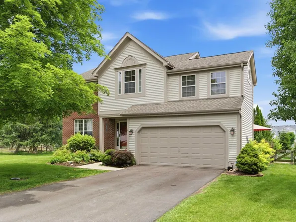 8910 Sedona Ct, Lewis Center, OH 43035
