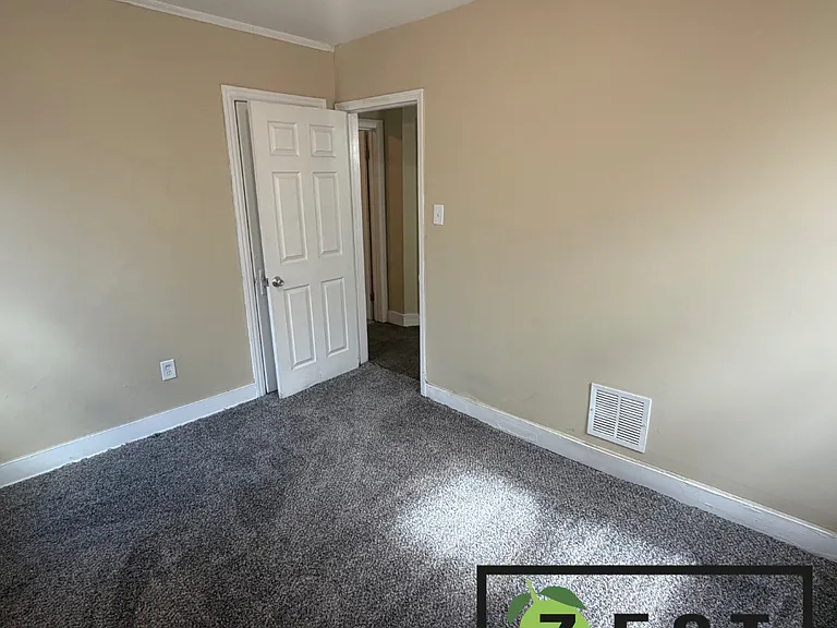 15765 Washburn St — Photo 9
