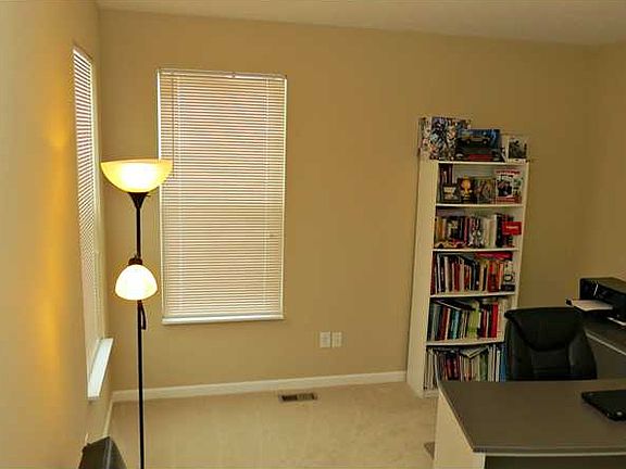4th image of 4921 Corydon Ln