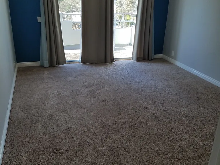 27677 Aquamarine — Photo 21