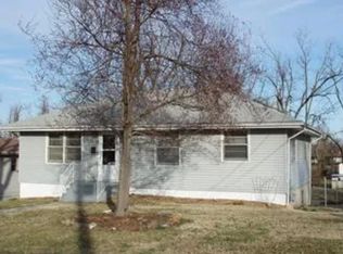 2546 N Lyon Ave, Springfield, MO 65803