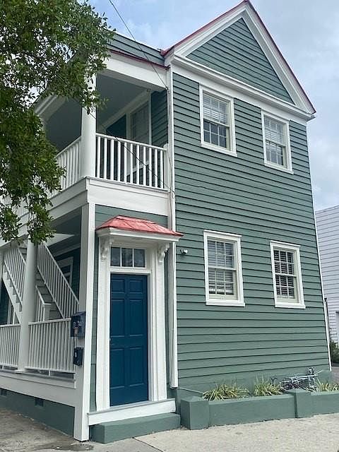 6 Radcliffe exterior