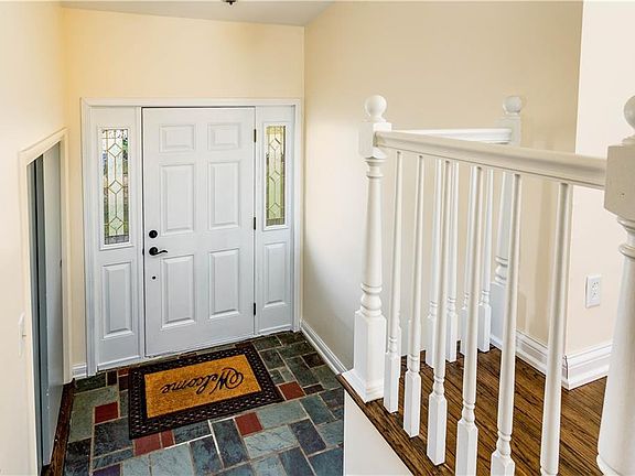 3rd image of 6428 W 54th St