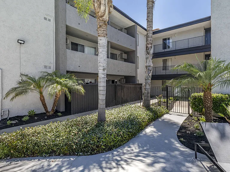 Northview-Southview Apartment Homes — Photo 21