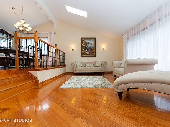 5th image of 10943 Circle Dr