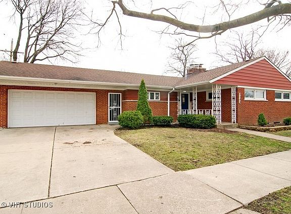 4th image of 1143 Robinhood Ln