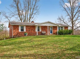 237 Rolling Hills Dr, Cape Girardeau, MO 63701