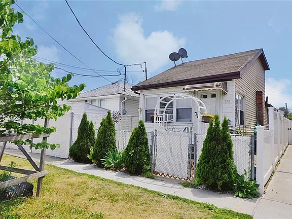 3rd image of 778 New Dorp Ln