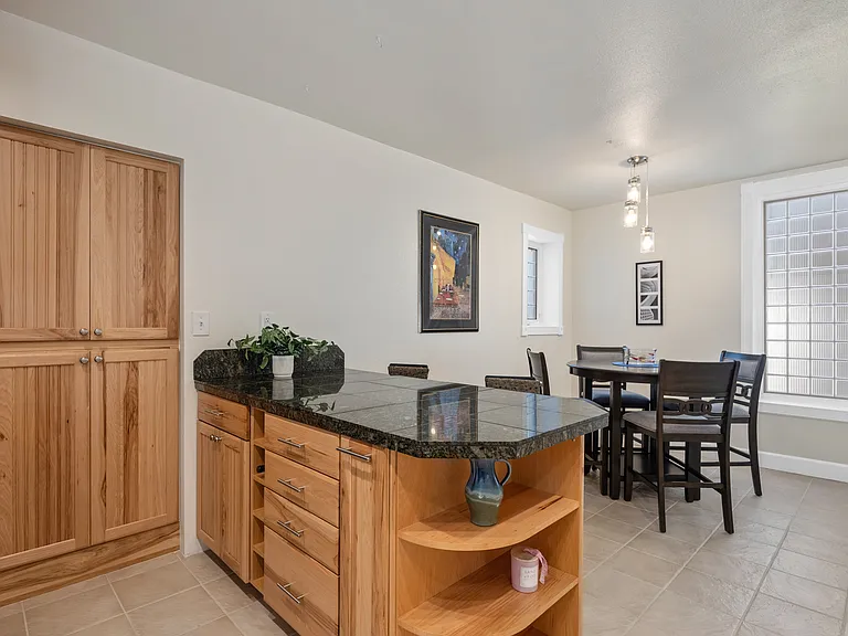 3023 Lawrence St — Photo 9