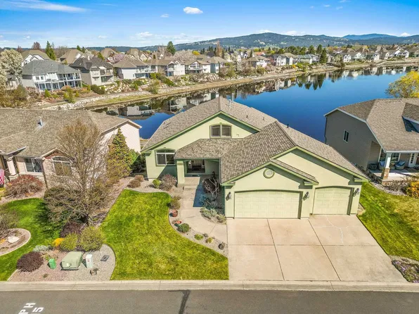 825 S Shelley Lake Ln, Veradale, WA 99037