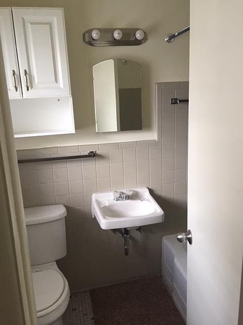 2nd image of 1403 S Frisco Ave