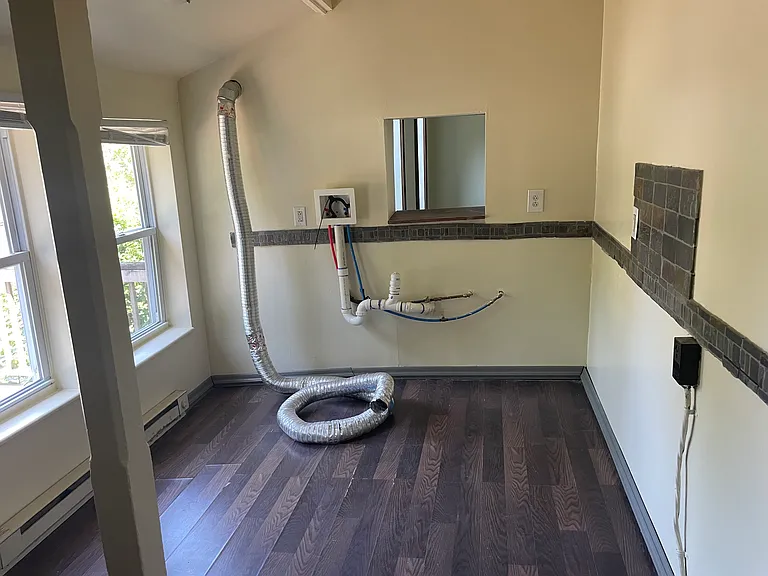 101 Walnut St #1 — Photo 14