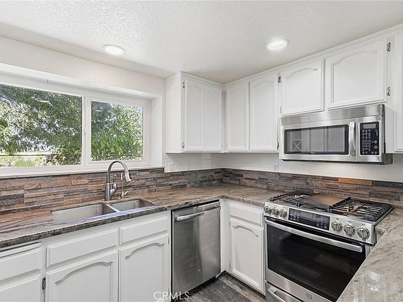 5th image of 1618 E Lassen Ave