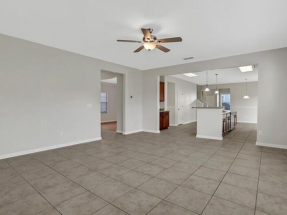 4th image of 4658 Camp Creek Ln