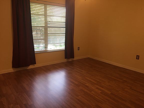 2nd image of 801 W Oakland Park Blvd APT C15