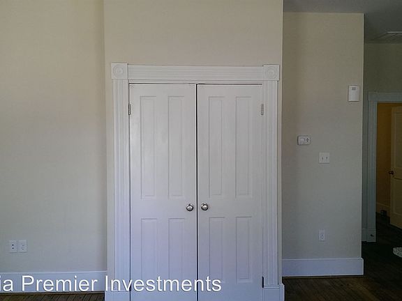 5th image of 803 N 23rd St APT 2