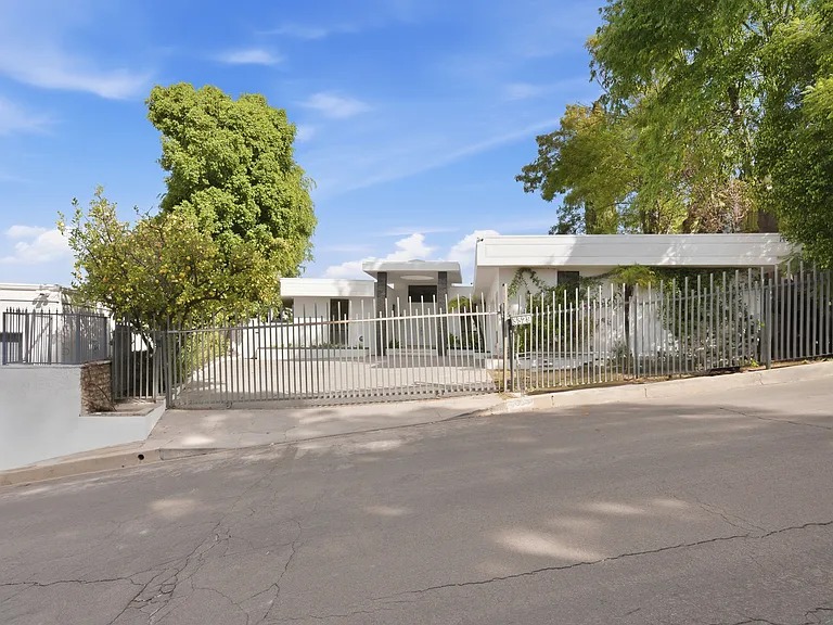 3329 Dona Rosa Dr — Photo 53