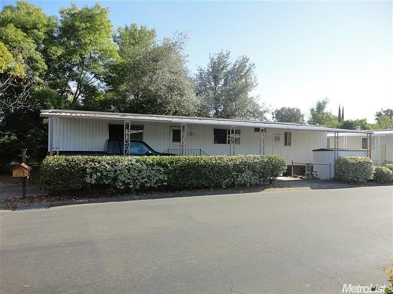 1st image of 4170 Lakeside Dr