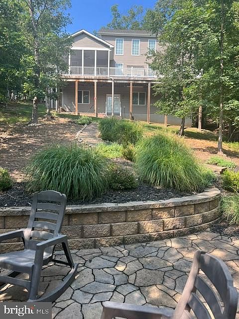 2nd image of 517 Northwood Cir