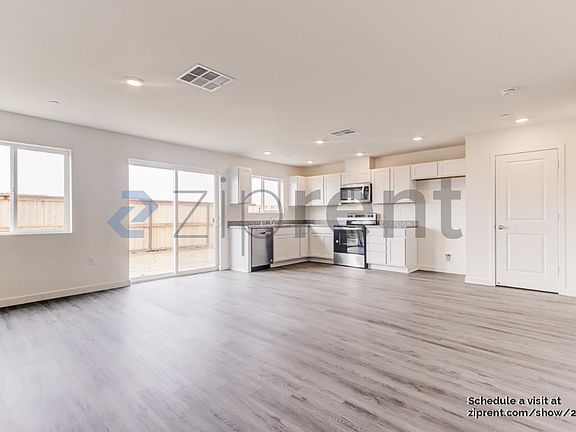 4th image of 2056 Shady Tree Cir