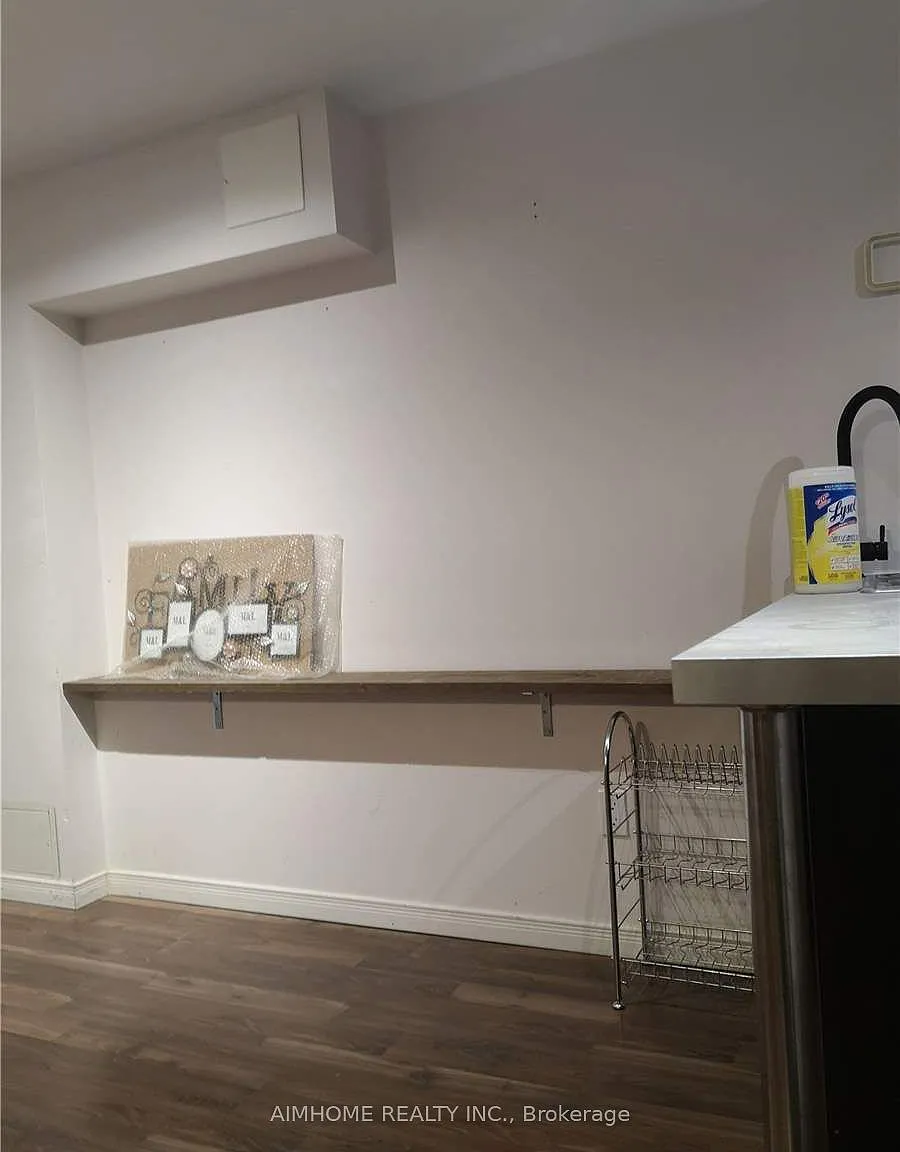 1 bed, $1,300 — Photo 2