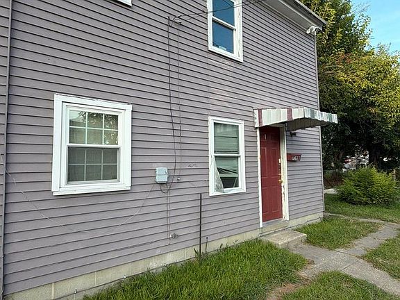 3rd image of 526 Pine St