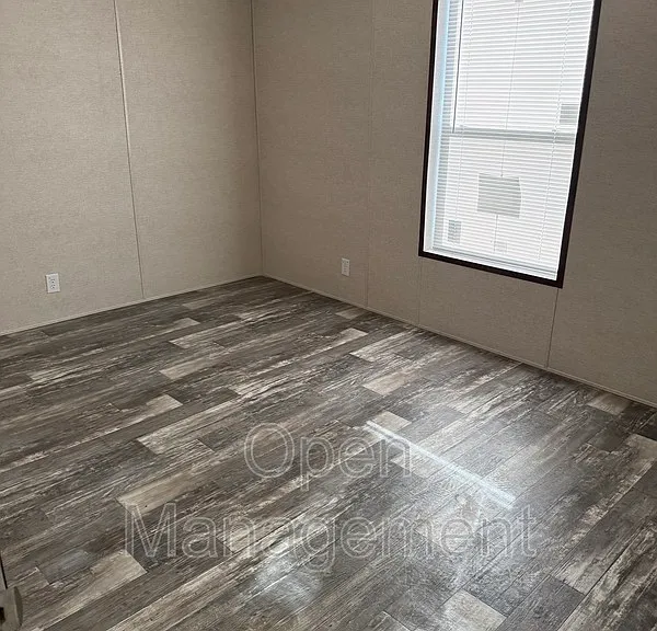 1400 Cleveland Rd #8 — Photo 6