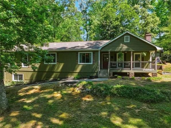 242 Lake Somerset Dr NW, Marietta, GA 30064