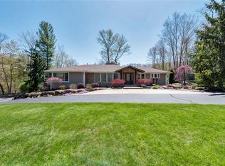 35072 Cannon Rd, Bentleyville, OH 44022