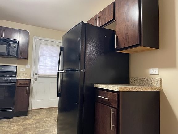 5th image of 1008 N 15th Ave