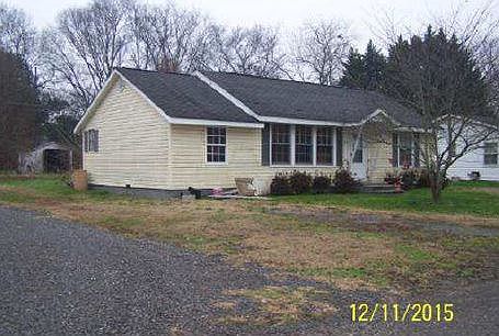 5th image of 1103 Dennis Ave