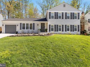 8527 Etta Dr, Springfield, VA 22152
