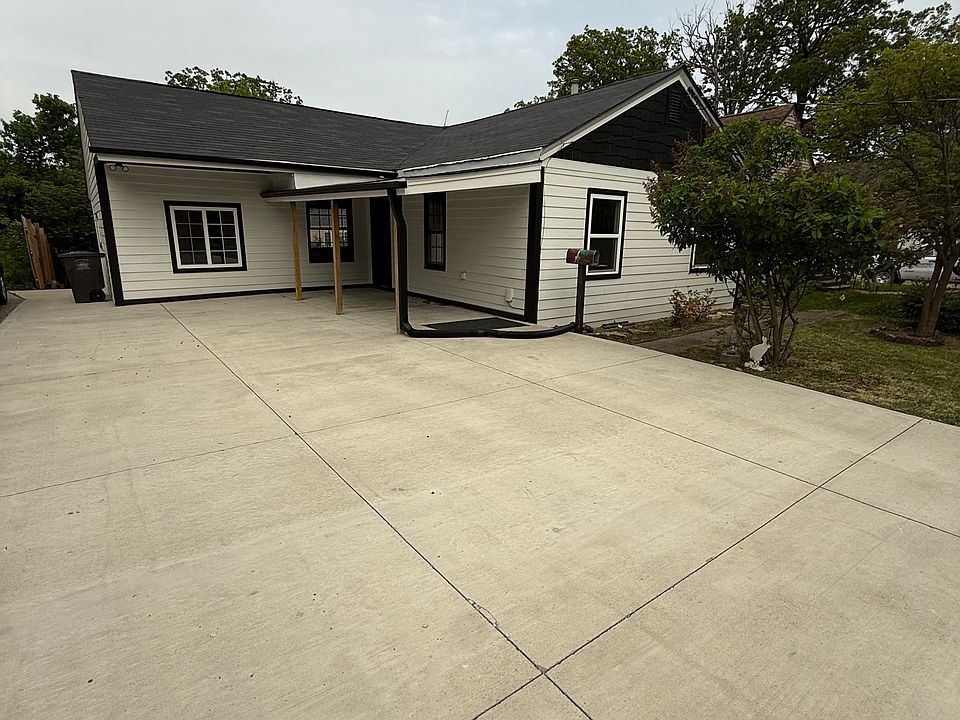 1st image of 2819 36th St