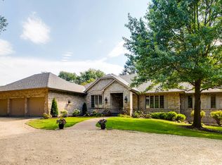 5 Sunfish Ln, Sunfish Lake, MN 55118