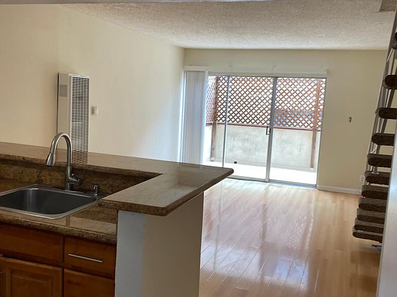 2nd image of 1227 Euclid St APT 3