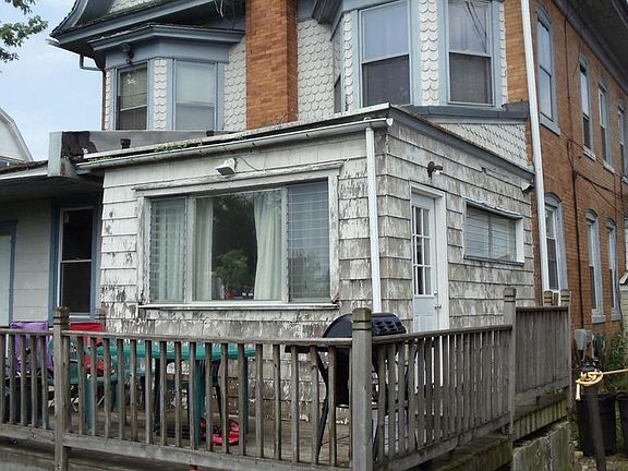4th image of 7953 Burholme Ave