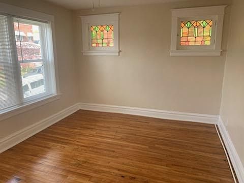 3rd image of 3912 Miami St #2F