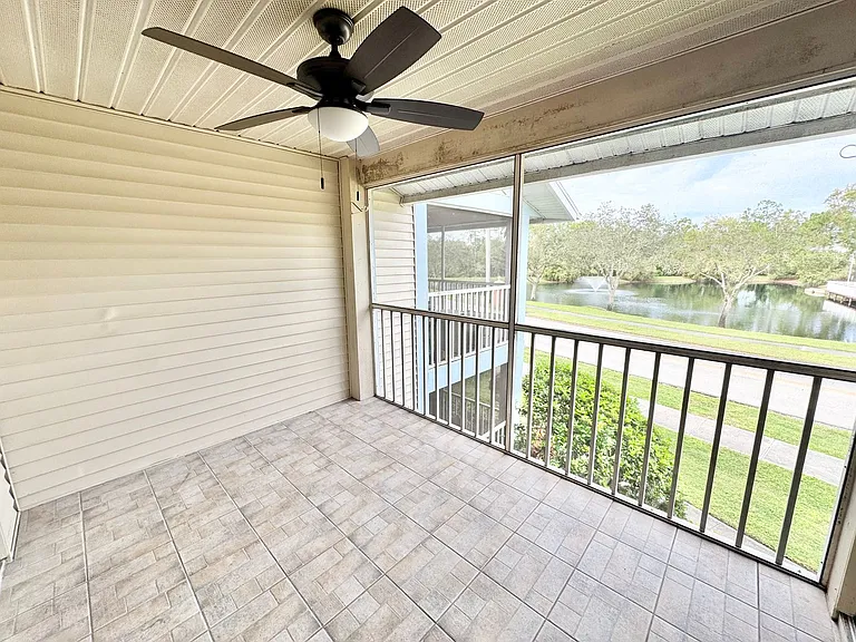 P (Lake Pointe Condo Rentals) — Photo 19