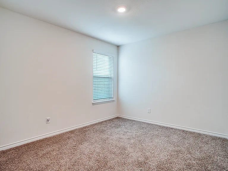 627 Willow View Way — Photo 8
