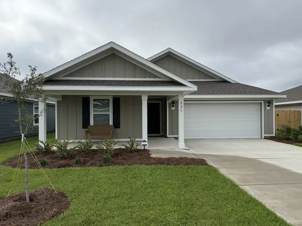 225 Gray Owl Dr, Freeport, FL 32439