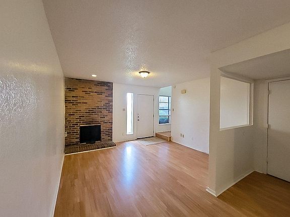 4th image of 4928 Diaz Ave Unit 4