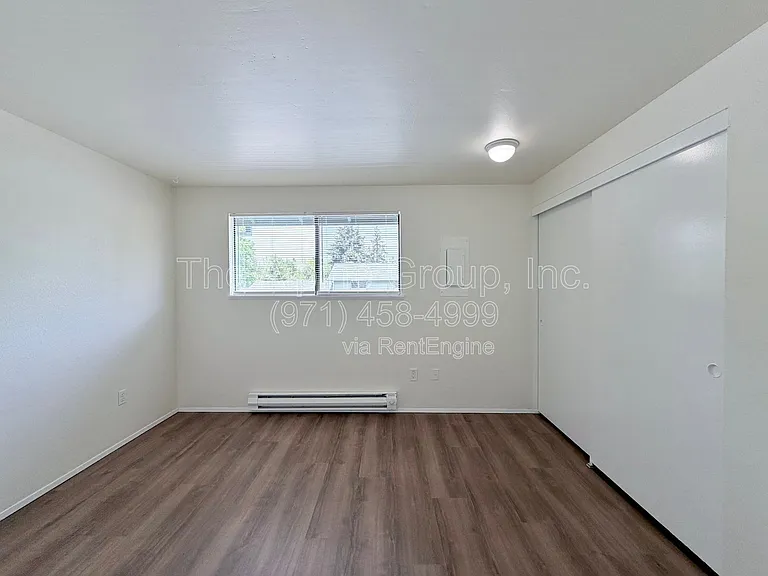 3800 NW Chemult Pl #D — Photo 17