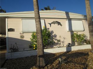 309 Shoreland Dr, Fort Myers, FL 33905