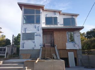 316 Garfield St, Seattle, WA 98109